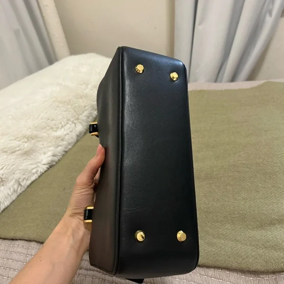 Veronica Beard Boxy Shoulder Bag Black - Picture 5 of 7